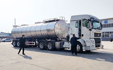 天润香蕉视频下载链接鲜奶运输车：24小时温控筑牢品质防线